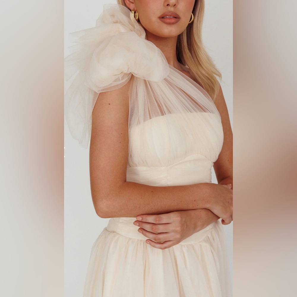 LET'S ELOPE BOW SHOULDER MIDI DRESS BUTTER